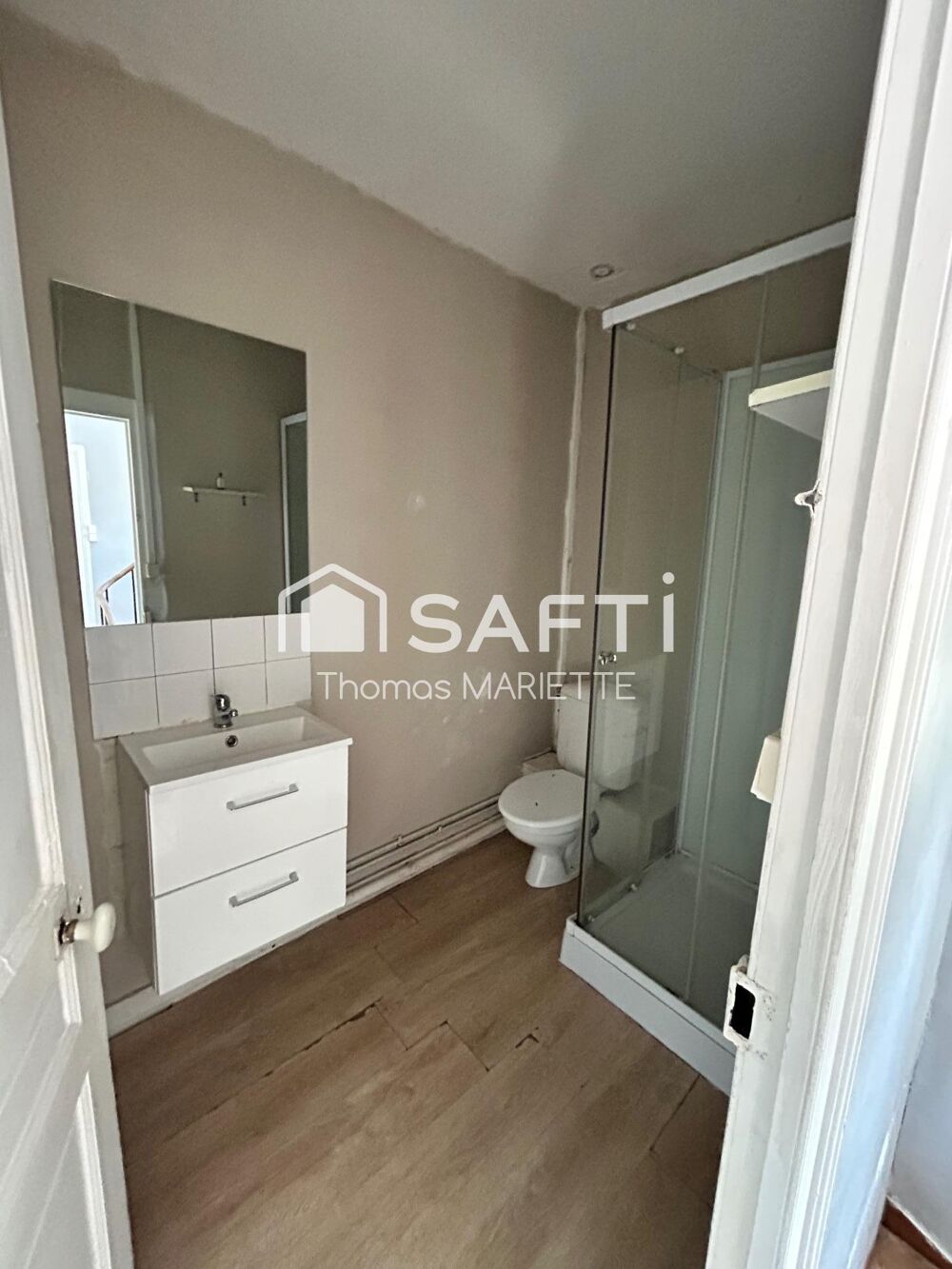 Vente Maison Maison de caractère de 195 m² avec 2 000 m² de terrain, proche de l'A84 et de Vire. Beaux volumes, fort potentiel et possibilité Le mesnil-auzouf