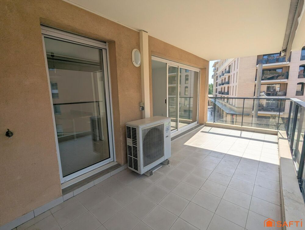 Bien rare au coeur dAix, avec terrasse et double garage