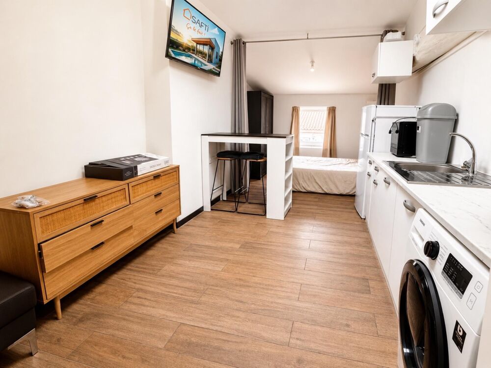 Location Appartement Studio meublé place de la barre Macon