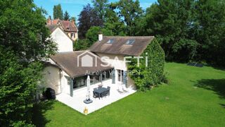  Maison à vendre 8 pièces 237 m²