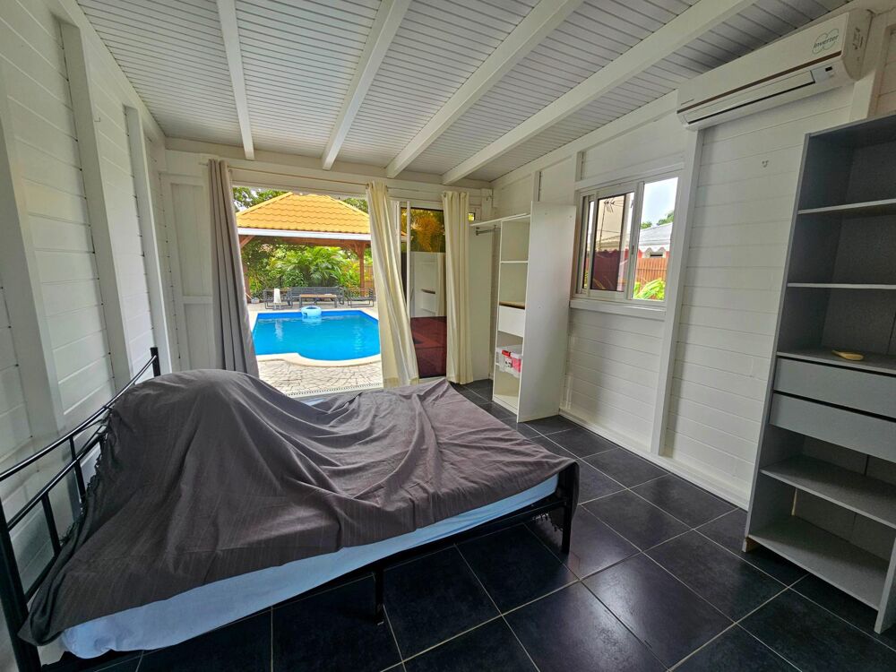 Vente Maison Maison plain-pied piscine Rivière-Salée Riviere-salee