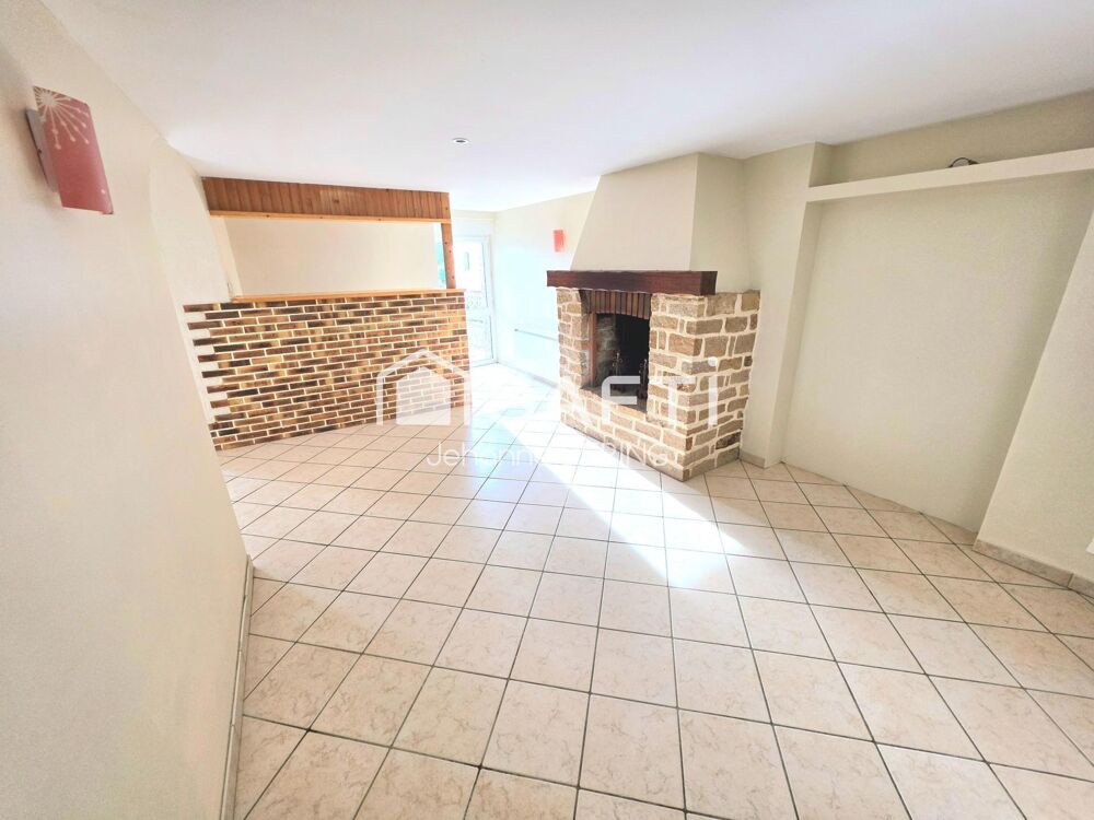Belle maison en pierre, à pieds des commodités