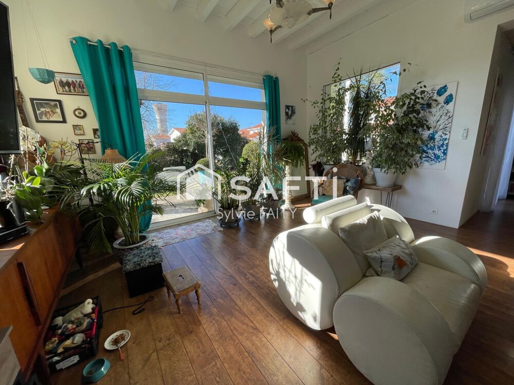Centre ville, magnifique villa d'architecte T6, garage 50 m², grand terrain, piscine