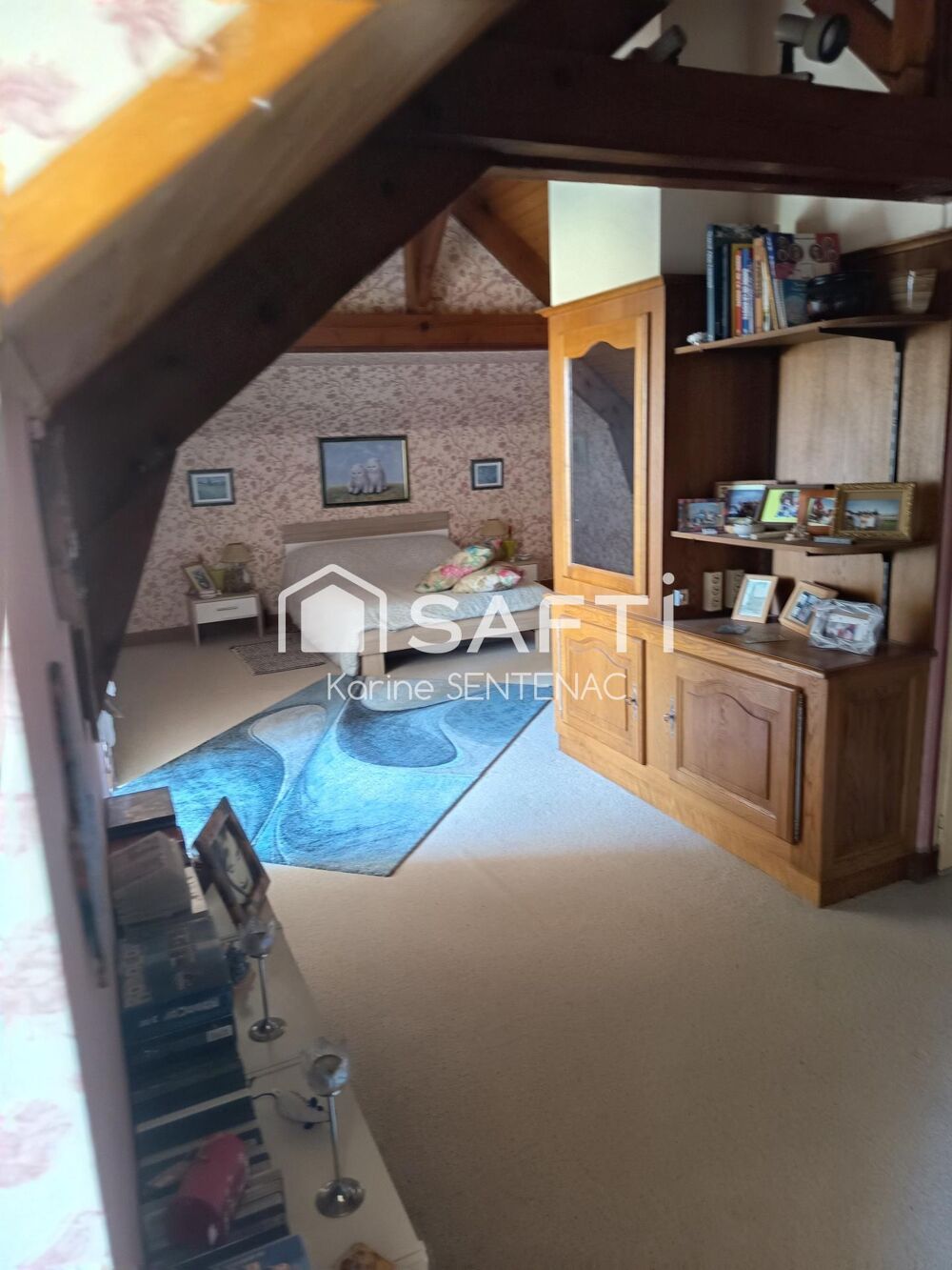 superbe maison sous sol beau volume avec son petit jardin et le calme, pas de vis à vis
