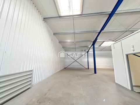   A louer un grand batiment industriel divisable en 2 lots. 