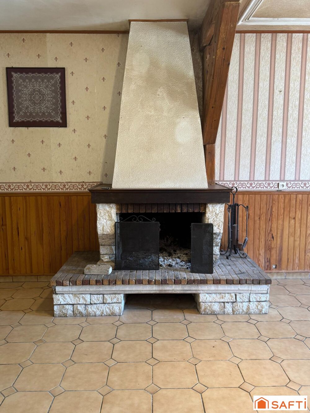 Maison familiale 5 chambres avec garage et annexe