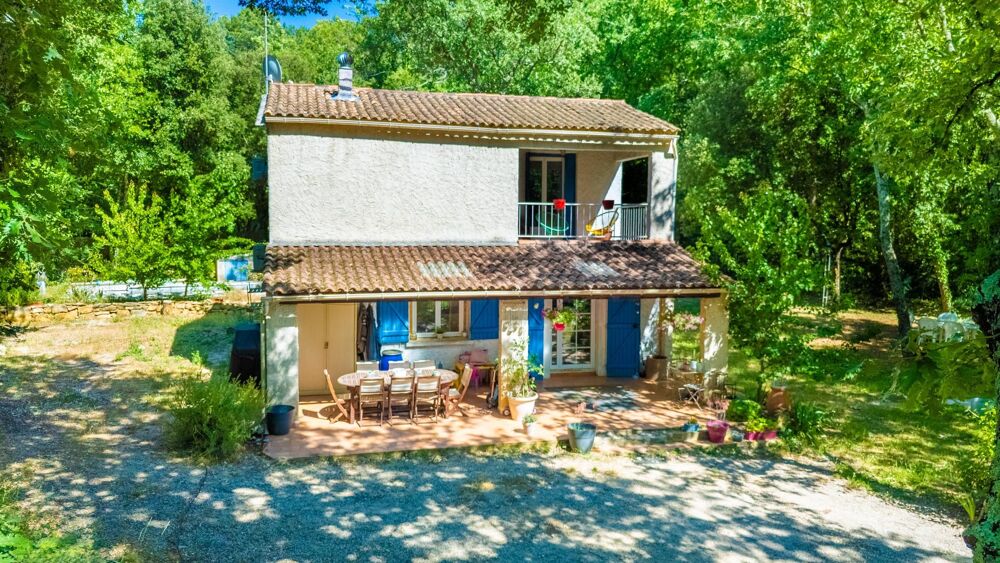 Charmante villa au coeur des bois