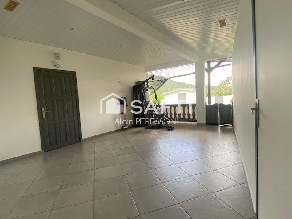 Vente Maison REMIRE Villa T5 + dépendance /155m2. Grand séjour 2 ch 1 suite Remire-montjoly