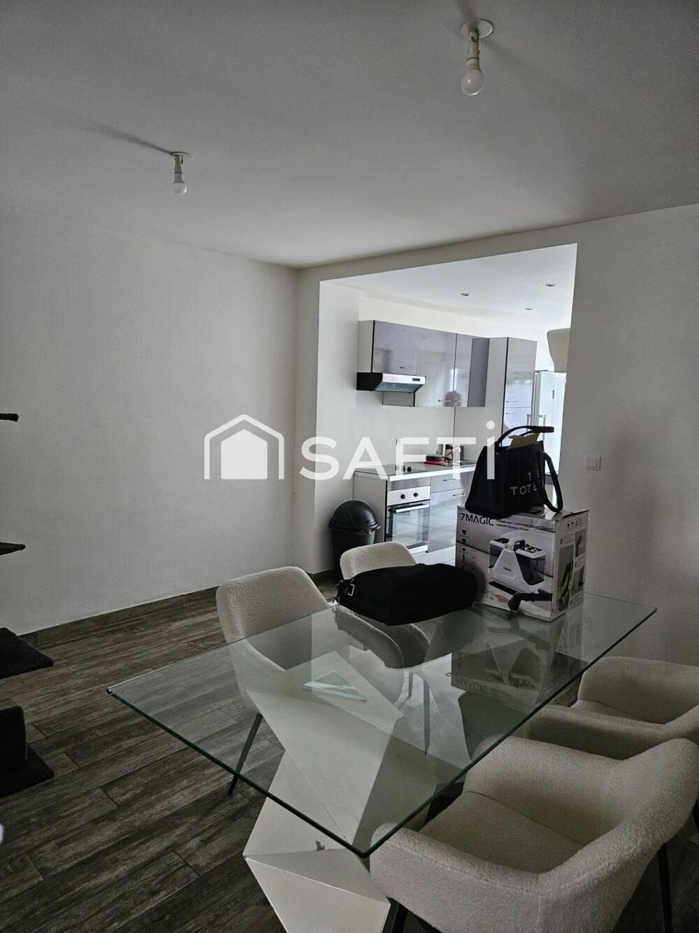 ? À VENDRE  Maison de ville 83 m²  3 chambres (possibilité 4)  Brebières ? Prix : 130 000 € FAI (Frais dAgence Inclus)