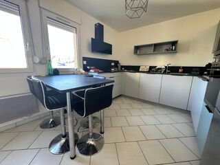  Appartement  vendre 4 pices 122 m
