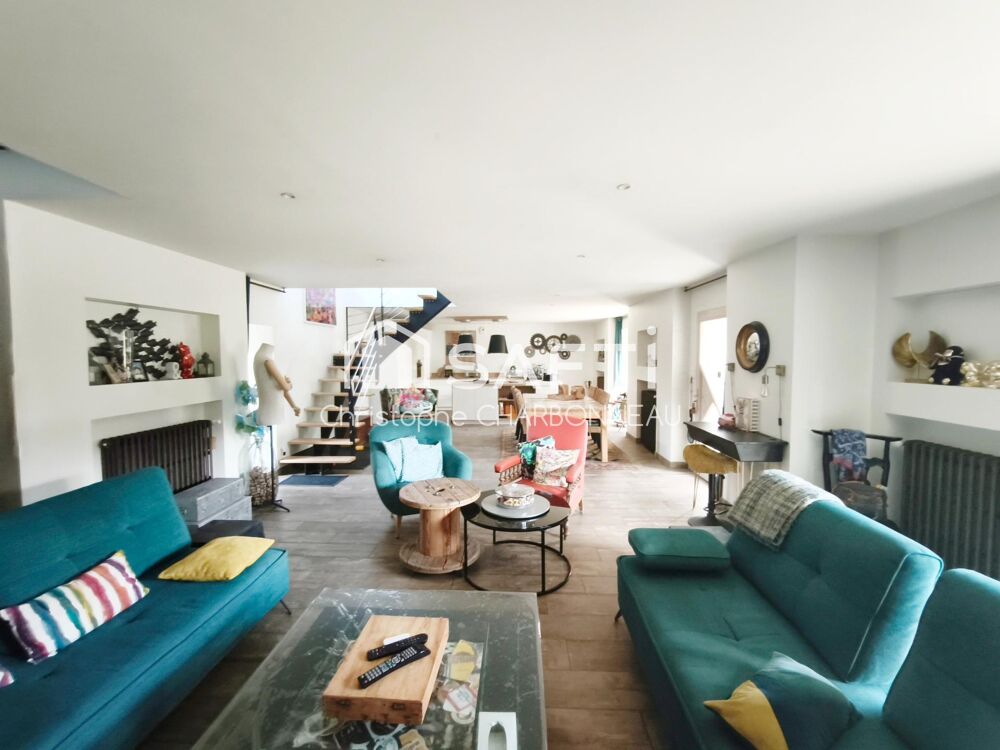 Maison rénovée de 7 pièces à BONNEMAIN