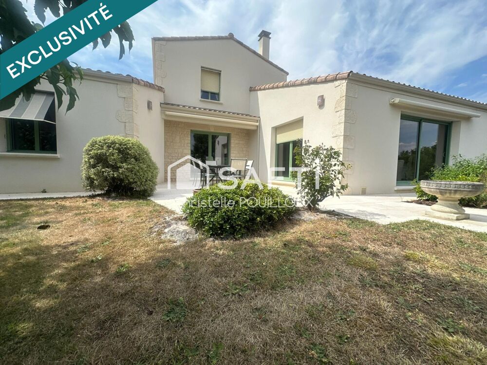 Vente Maison Propriété d'exception de 225 m² avec 5 chambres, 3 SDB et prestations de qualité Benet
