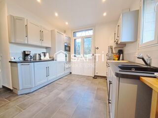 Vente Maison Elle va vous charmer ! 6 mns à pied de la gare ligne H - Maison en pierre, 4 chambres - sous-sol total + garage - 1006 m2 de ter Viarmes