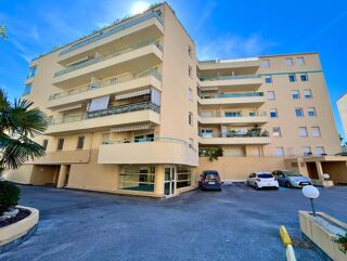  Parking / Garage à vendre 28 m²