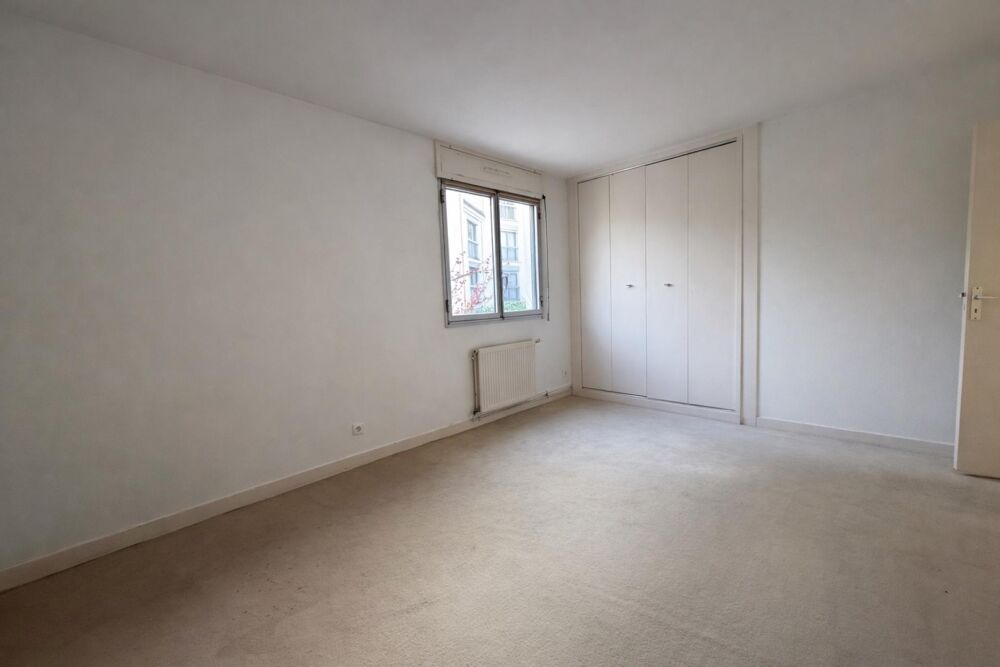 Vente Appartement Chartrons – Jardin Public | T4 Duplex avec Terrasse & Garage – 101 m² Bordeaux