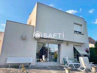  Maison � vendre 6 pi�ces 212 m�