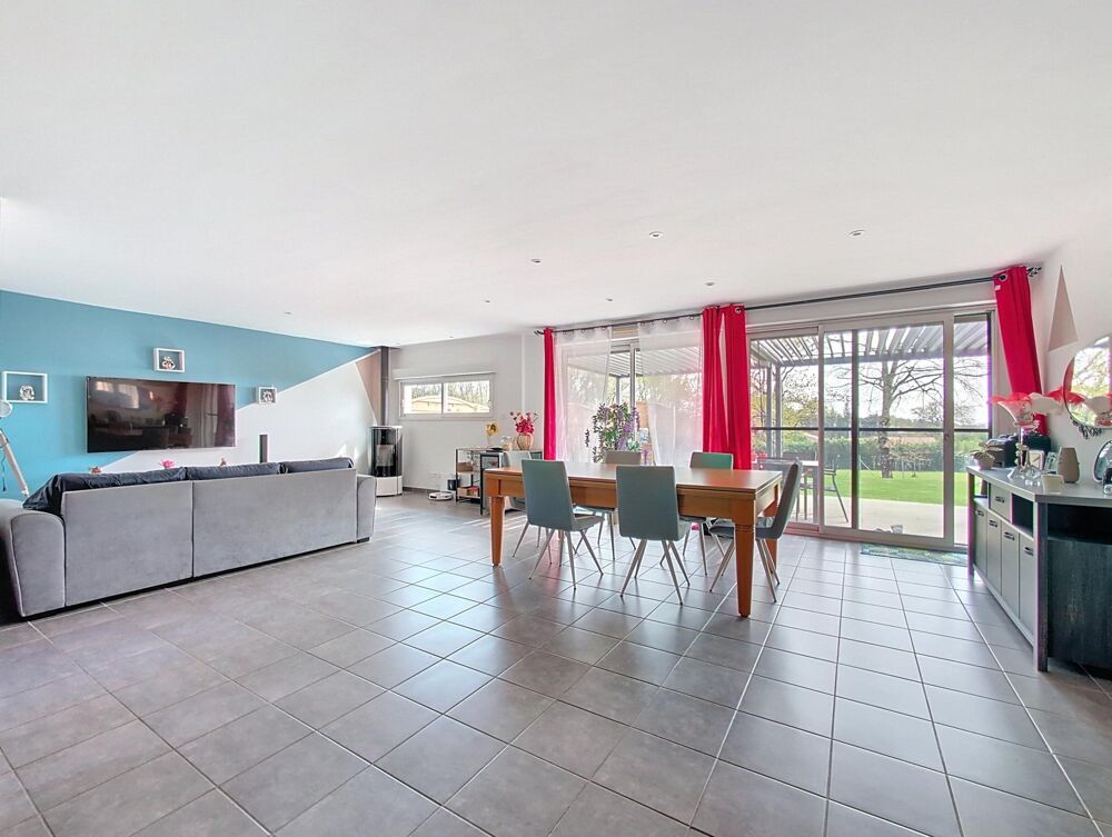 Vente Maison Contemporaine avec grand salon et belles prestations Saint-savin