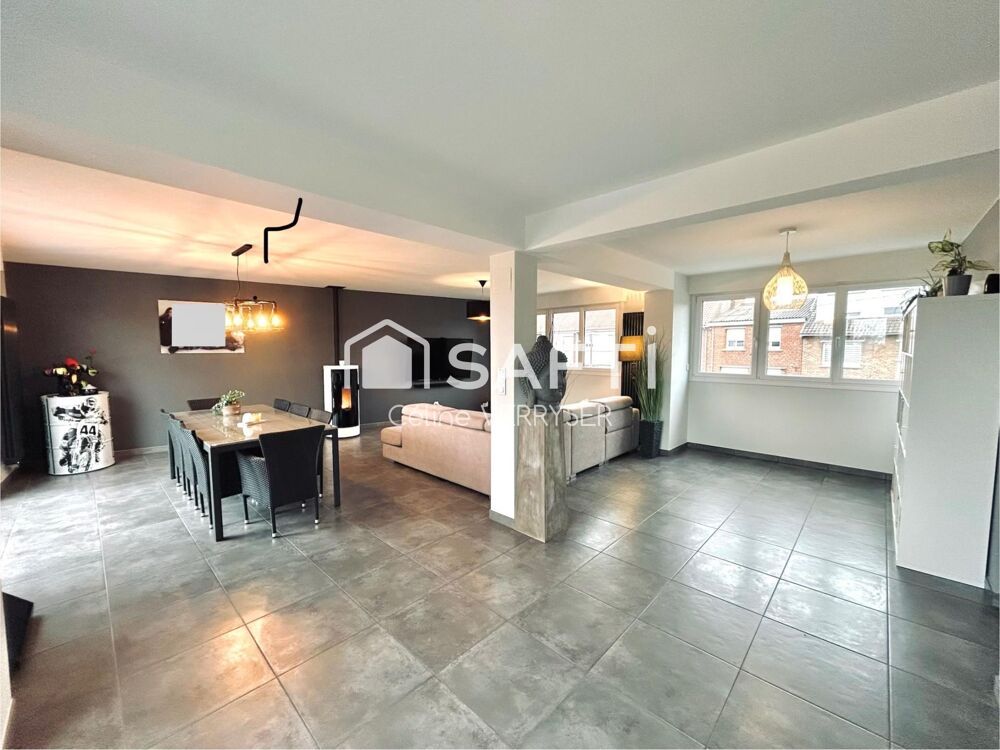 Vente Maison MAISON 5 CHAMBRES ,2 salles de bain, grand garage Hazebrouck
