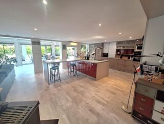  Maison à vendre 8 pièces 196 m²