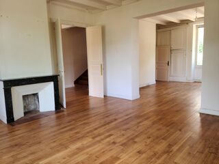  Propriété/château à vendre 8 pièces 266 m²