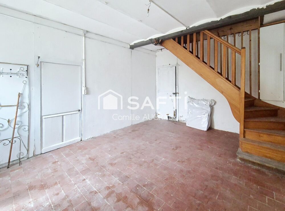 Maison de 109m² de type 3 sur 475m² de terrain.