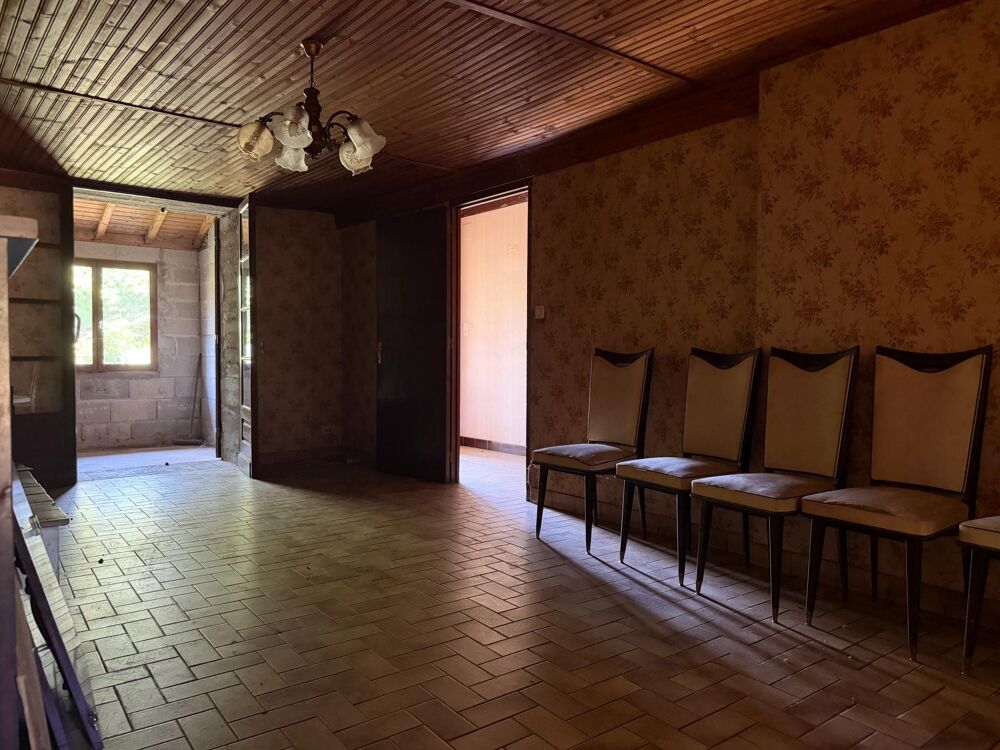 Maison en pierre à rénover 4 pièces 100m2