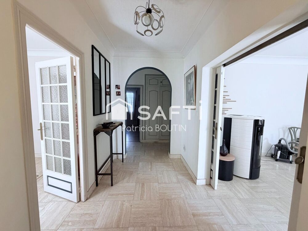 Vente Maison MAISON DE PLAIN PIED + APPARTEMENT DUPLEX ATTENANT ET GARAGES ET DÉPENDANCES A VOUILLE Vouille