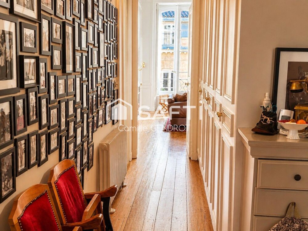 Vente Appartement T4 de caractère, rénové, au cœur des Chartrons Bordeaux
