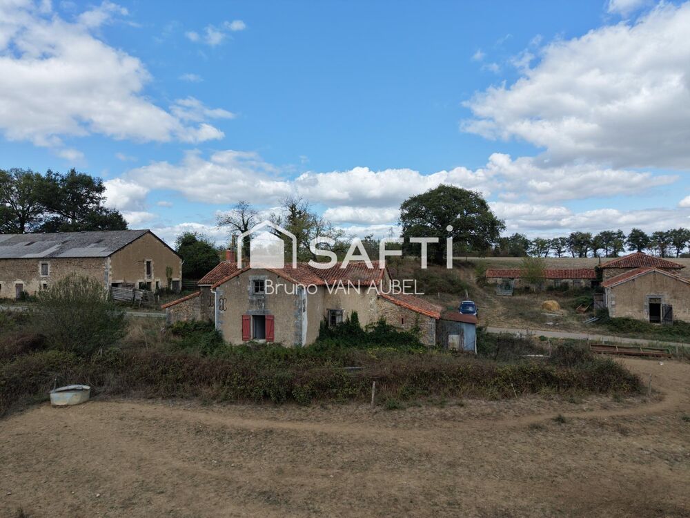 Vente Maison Ferme avec 4 hectares de terrain Mouterre-sur-blourde