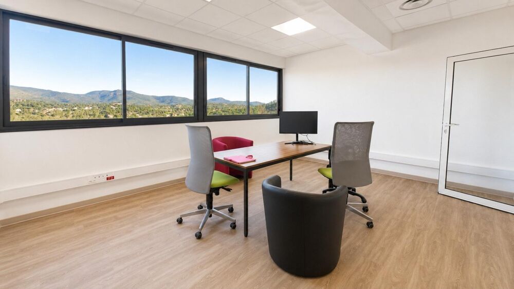   Local professionnel 100m² 