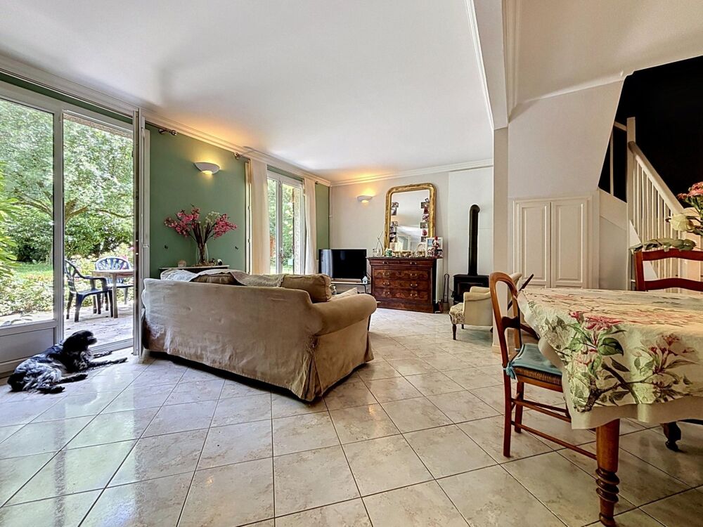 Vente Maison Maison familiale, 4 chambres, garage, grand jardin Le mesnil-saint-denis