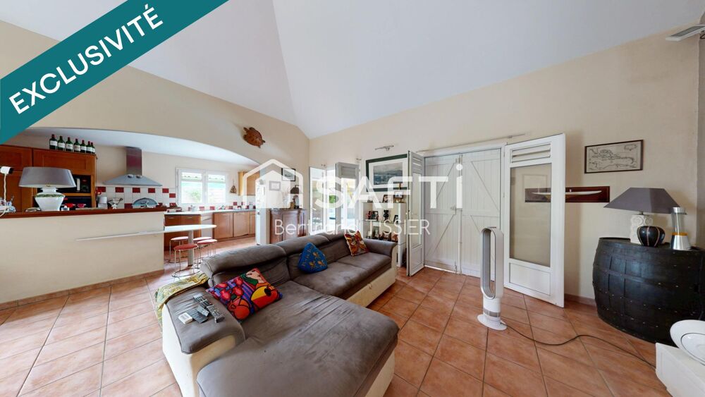 Vente Maison Maison, trois chambres, dépendance, piscine, jardin Le lamentin