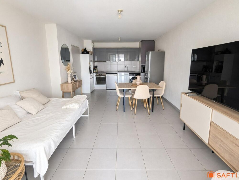 Vente Appartement T2 avec loggia et garage en centre-ville Nimes
