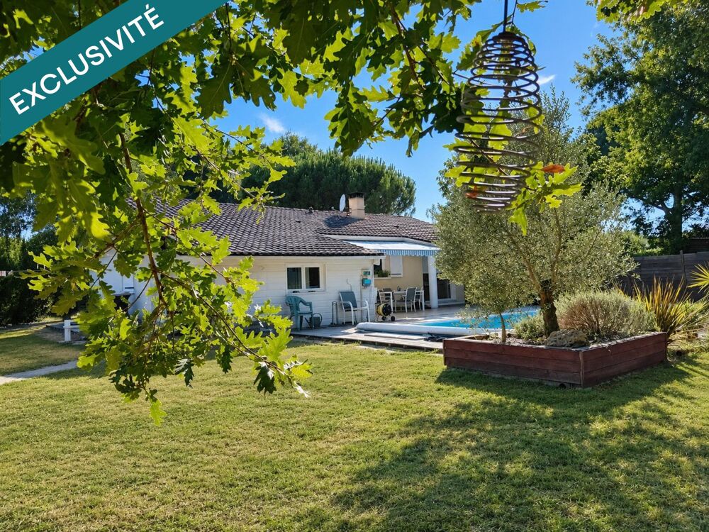 Maison avec piscine et double garage