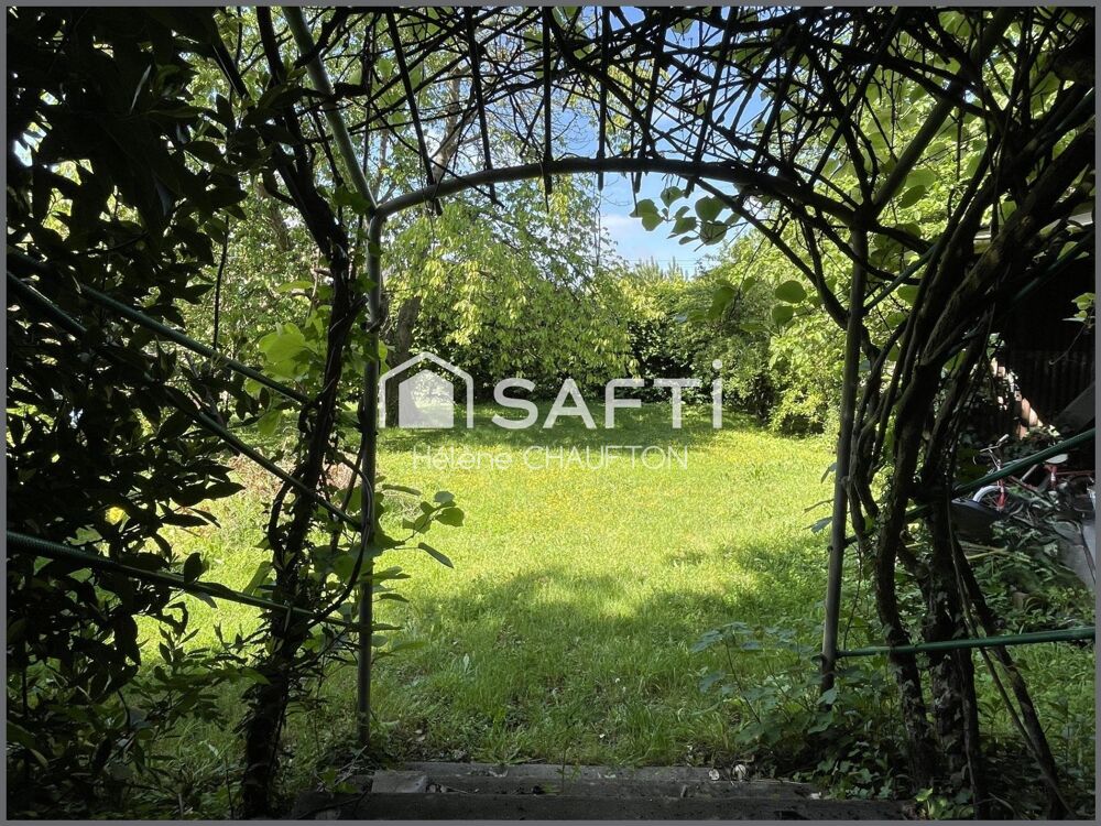 Vente Maison Maison de 183m² avec 5 chambres sur jardin de 608m² avec garage attenant. Boissy-mauvoisin