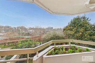  Appartement à vendre 6 pièces 138 m²