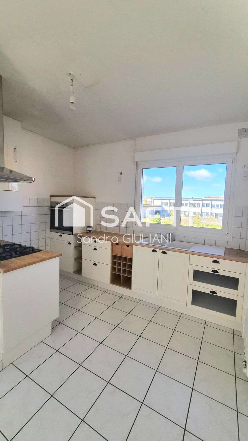 Vente Appartement Appartement 89m2, 3 chambres, garage, balcon, cave, pas de travaux à prévoir ! Longwy