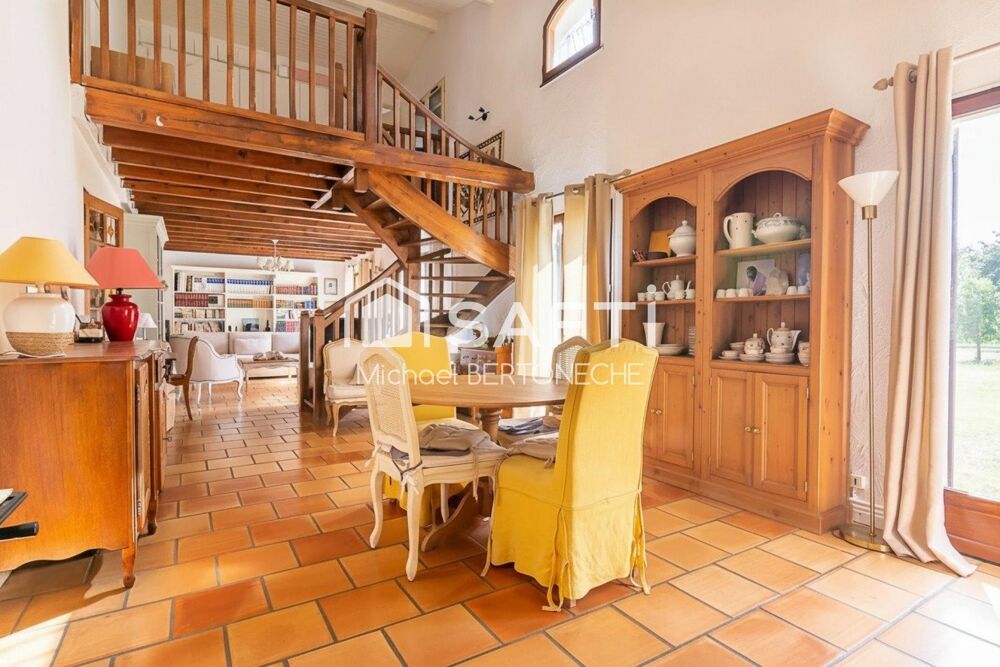 Maison familiale 4 chambres avec grand jardin à La Lande-de-Fronsac (33240)