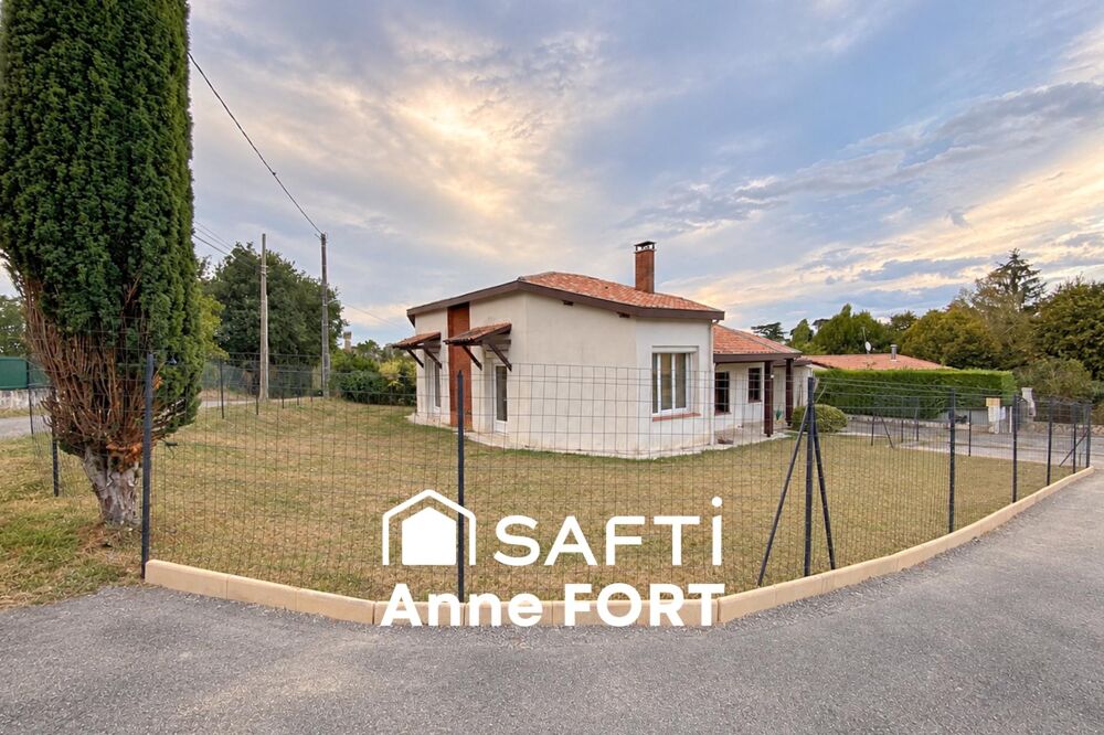 Maison de 137 m² de plain-pied, proches des commodités avec jardin