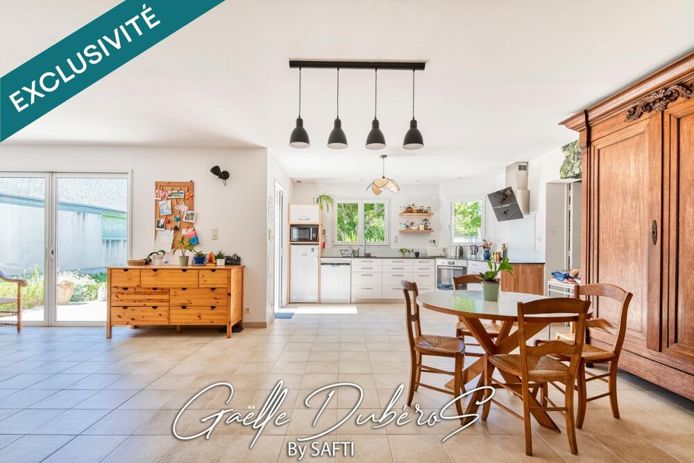 Agréable maison 4 chambres avec garage *** Pré visite 3D disponible sur demande***