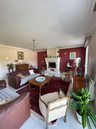  Maison � vendre 7 pi�ces 212 m�