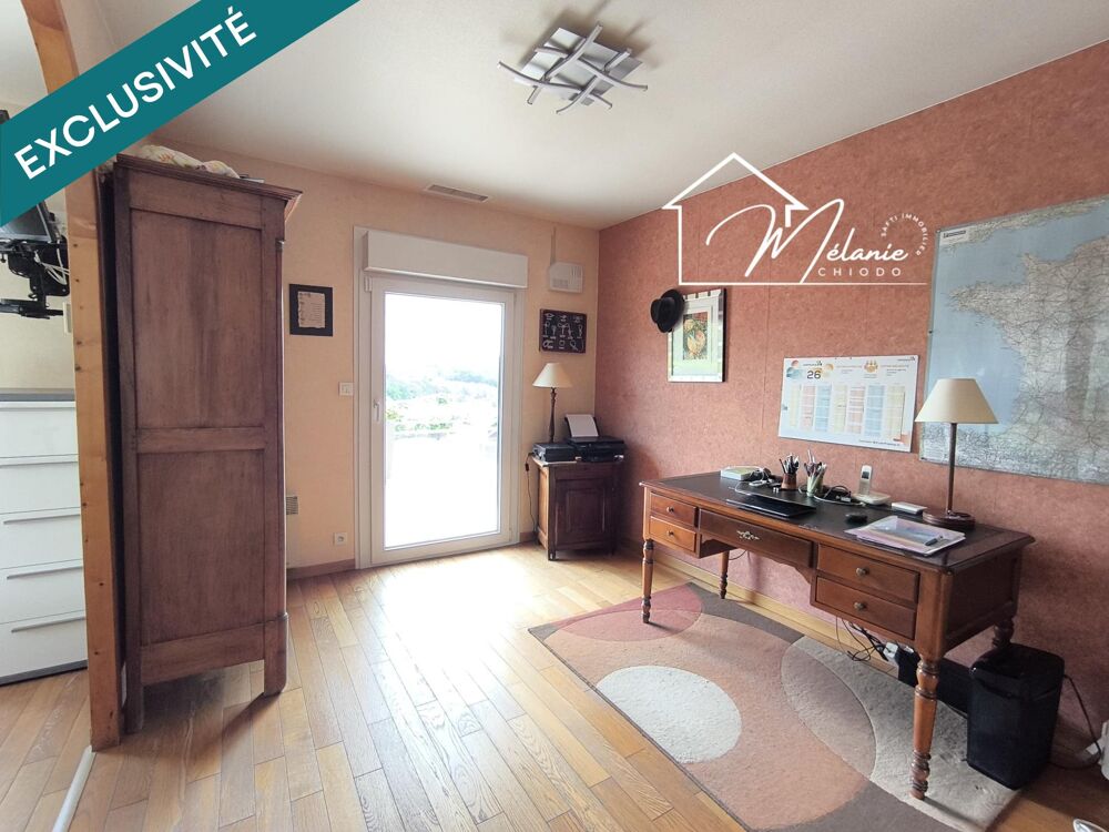 Vente Maison Terrain garage double trois chambres piscine jardin calme pas de vis-à-vis secteur recherché Ludesse