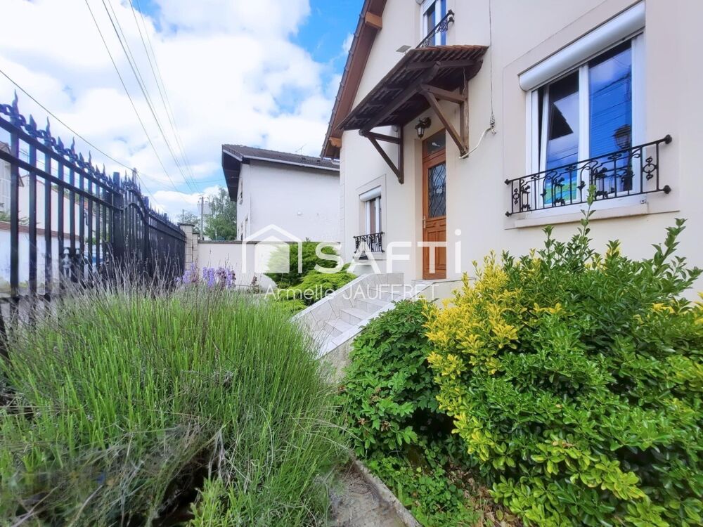 Maison 5 pièces, au calme, à proximité de tout.