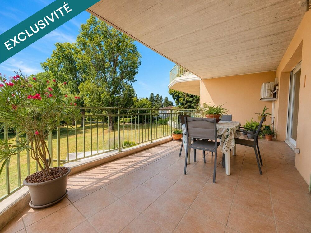 APPARTEMENT T3 avec grande terrasse et vue dégagée