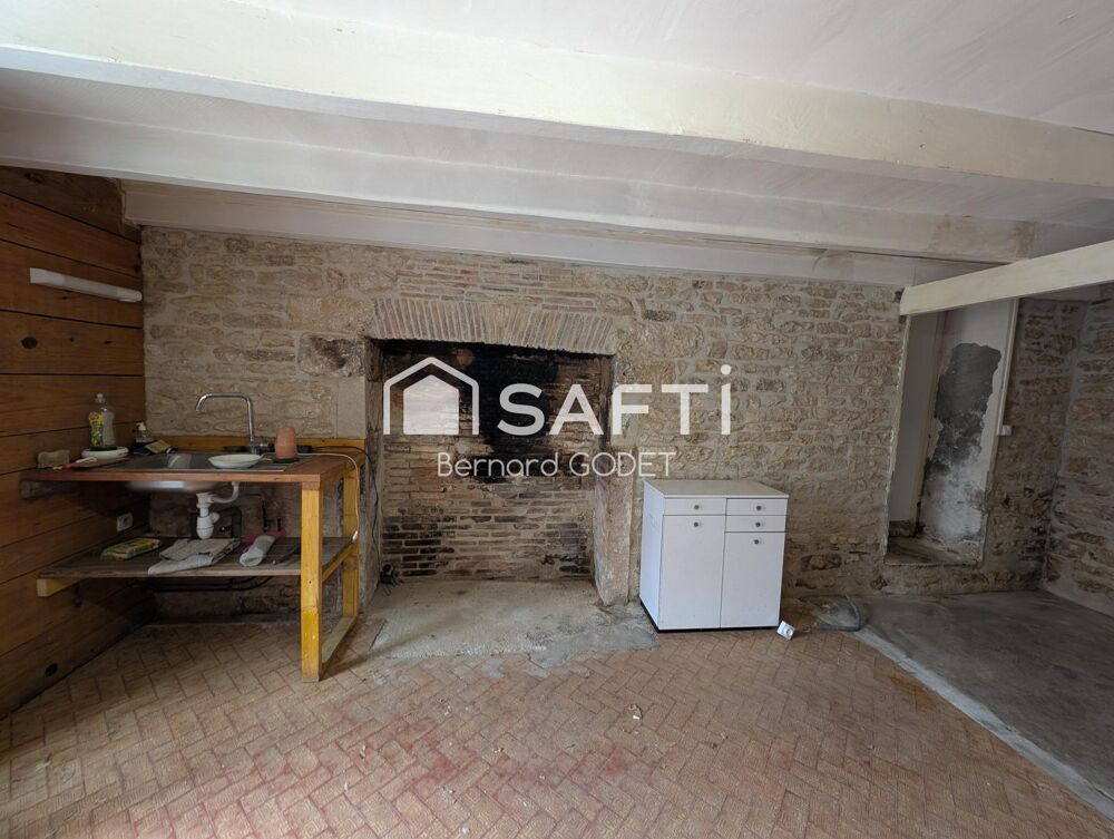 Studio habitable immédiatement + maison à rénover + grange