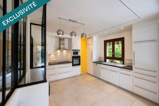 Vente Maison Grande maison familiale avec jardin et piscine. Plesnois