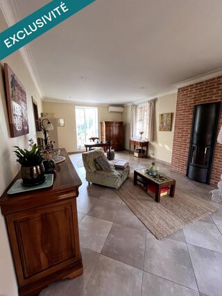  Maison  vendre 8 pices 260 m