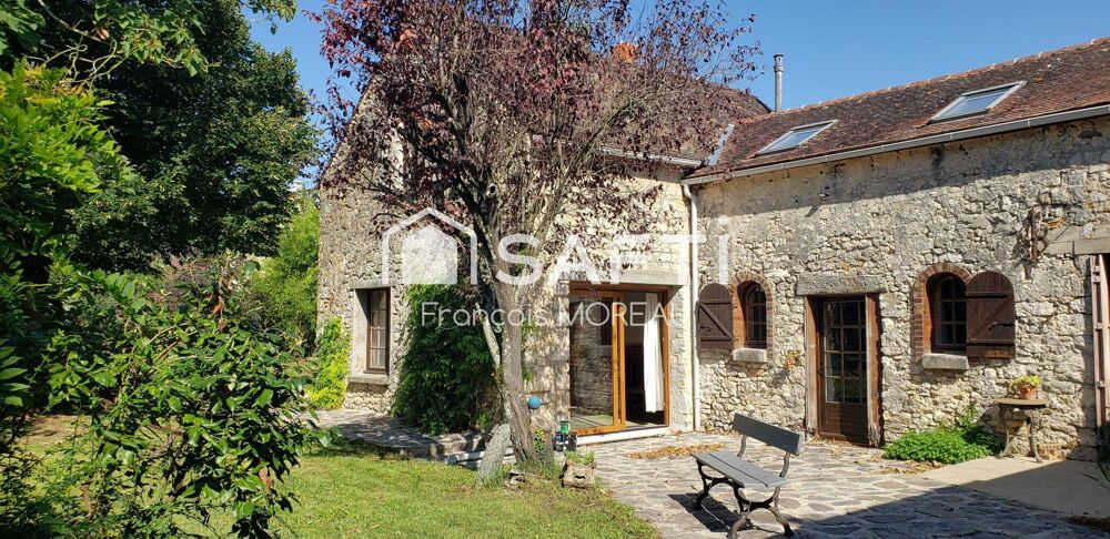 Vente Maison Maison en pierre 206 m2, grange/atelier 2 x 60 m2, terrain 1206 m2 Chaintreaux