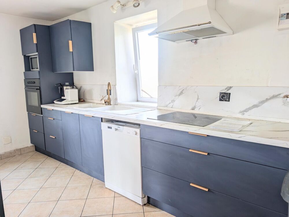 Vente Maison Maison familiale 130 m² à Lézigné– 4 chambres – Dépendance et grand garage/atelier Lézigné