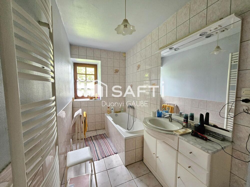 à vendre  Propriété/château Le Teilleul (50640)